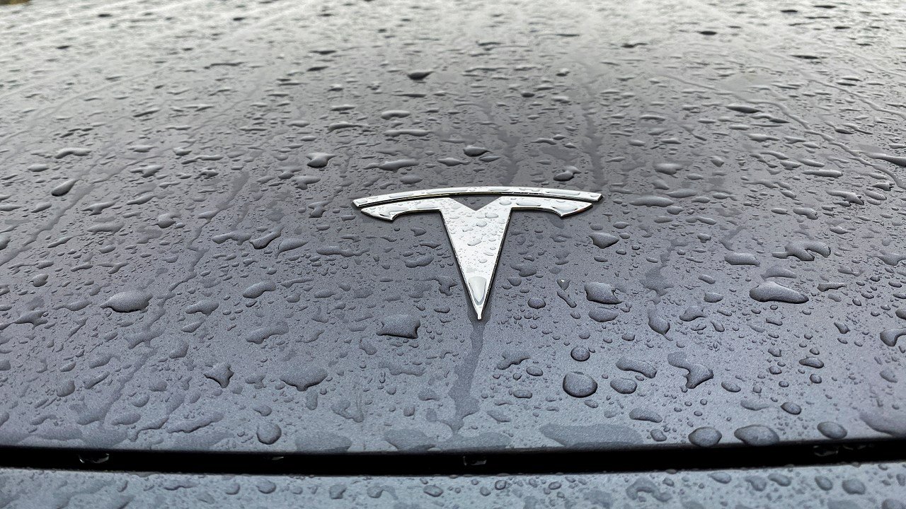 Tesla board settlement lawyers want $10690 per hour in payout