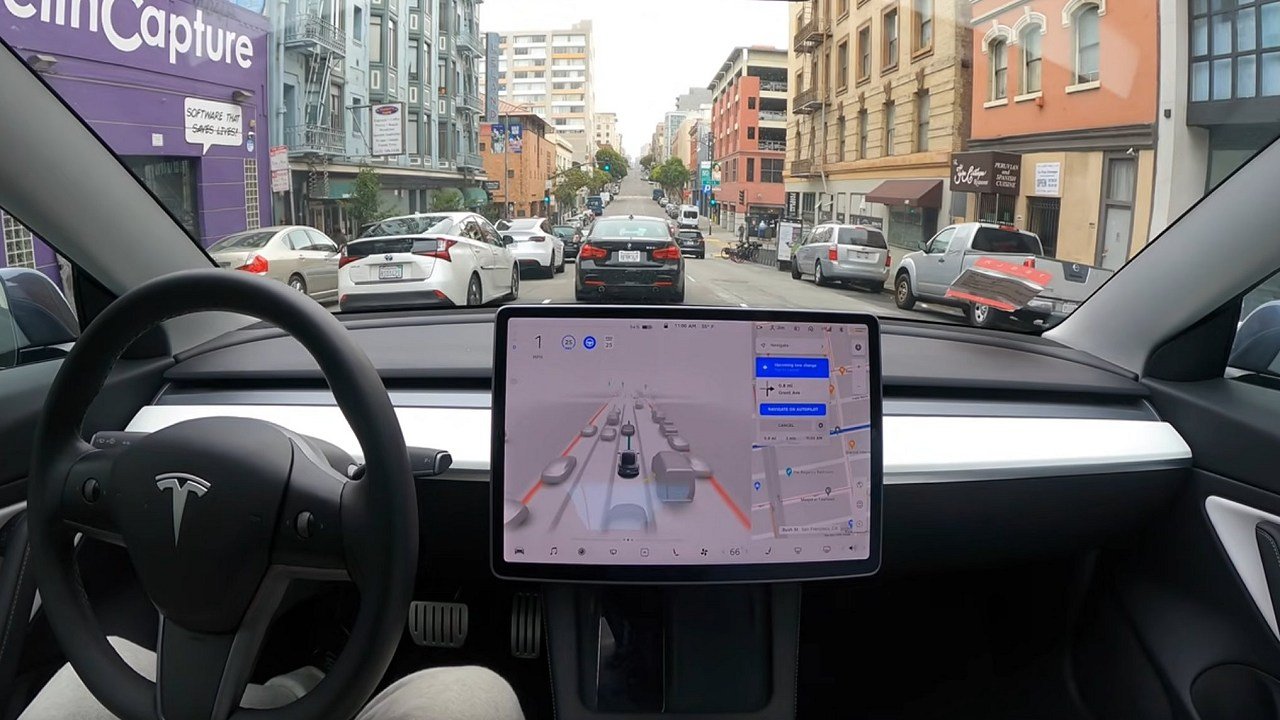 Tesla gives leniency on Full Self-Driving transferability