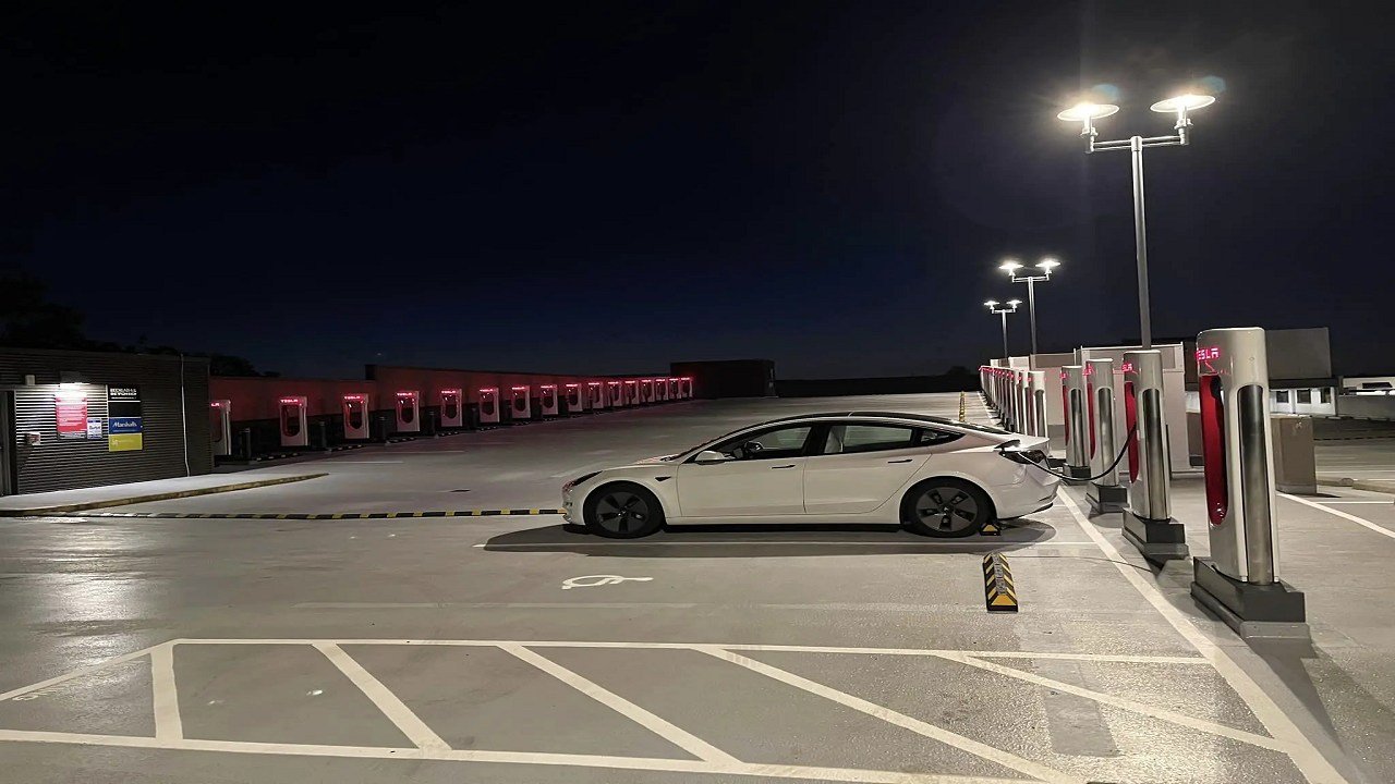 Tesla opens Canada’s largest Supercharger in British Columbia