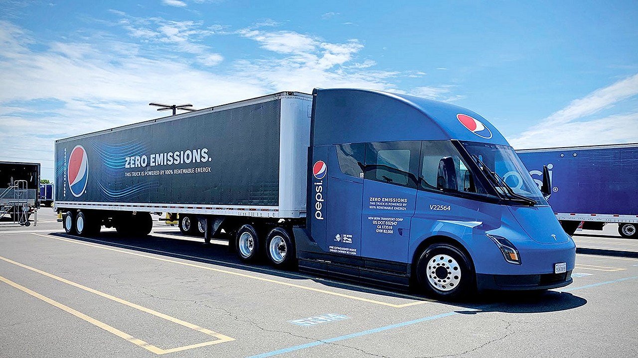 Tesla Semi dominates in real-world tests during Run on Less event