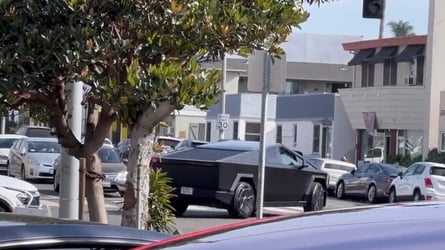 Tesla Chief Designer Seen In Matte Black Cybertruck