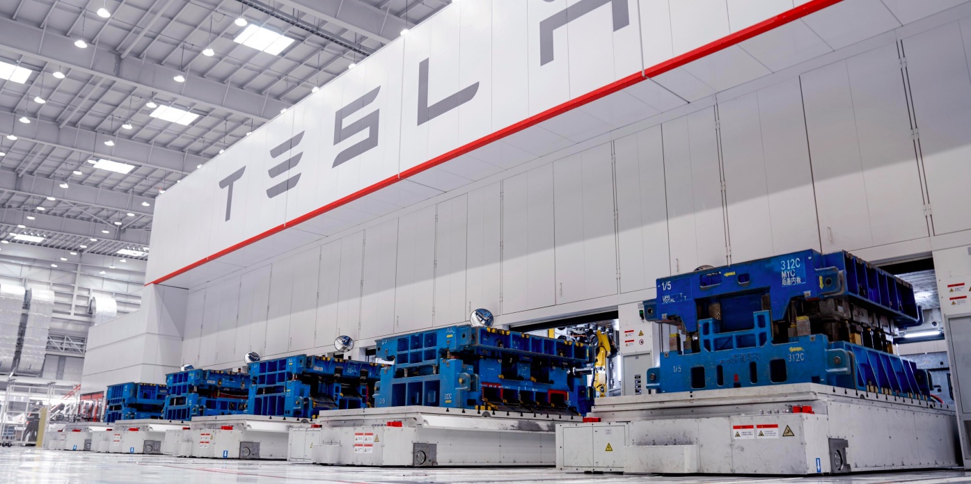 Tesla to Fix 1.6 Million Cars in China