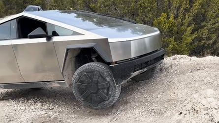 Tesla Cybertruck Fails an Off-Road Obstacle