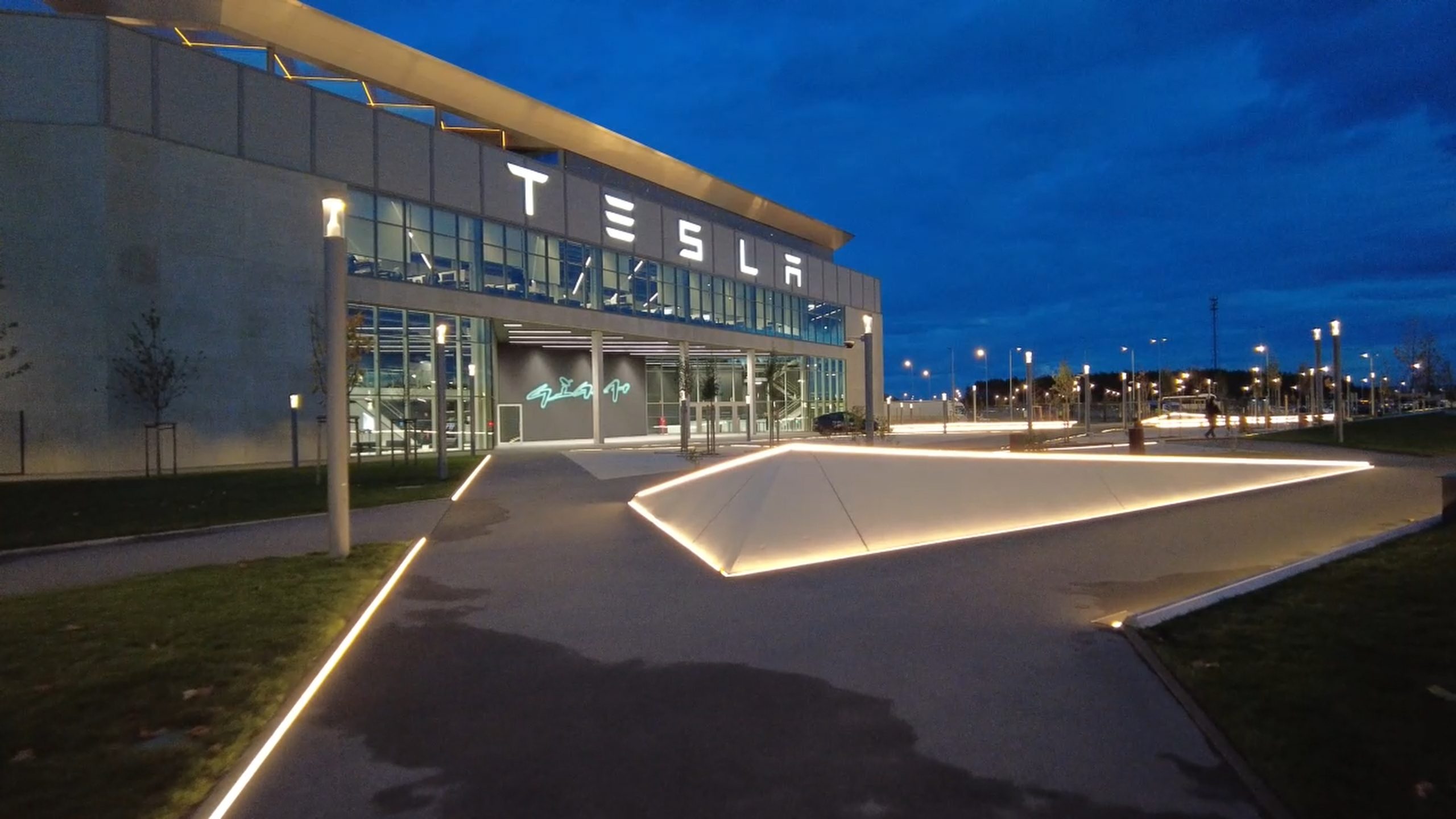 Tesla Giga Berlin Employees Share Work Experiences