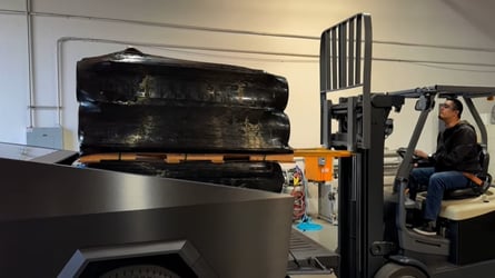 Tesla Cybertruck Handles a 2500 Pound Load
