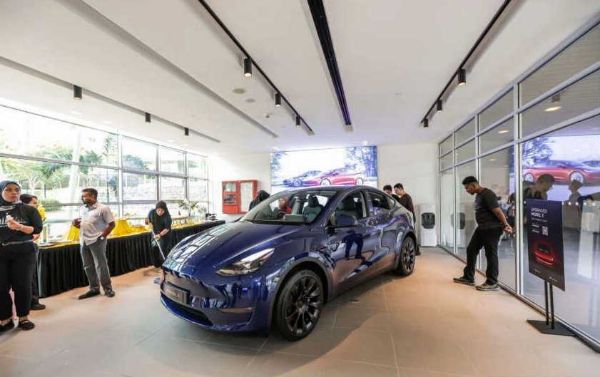 Tesla Malaysia Starts Hiring