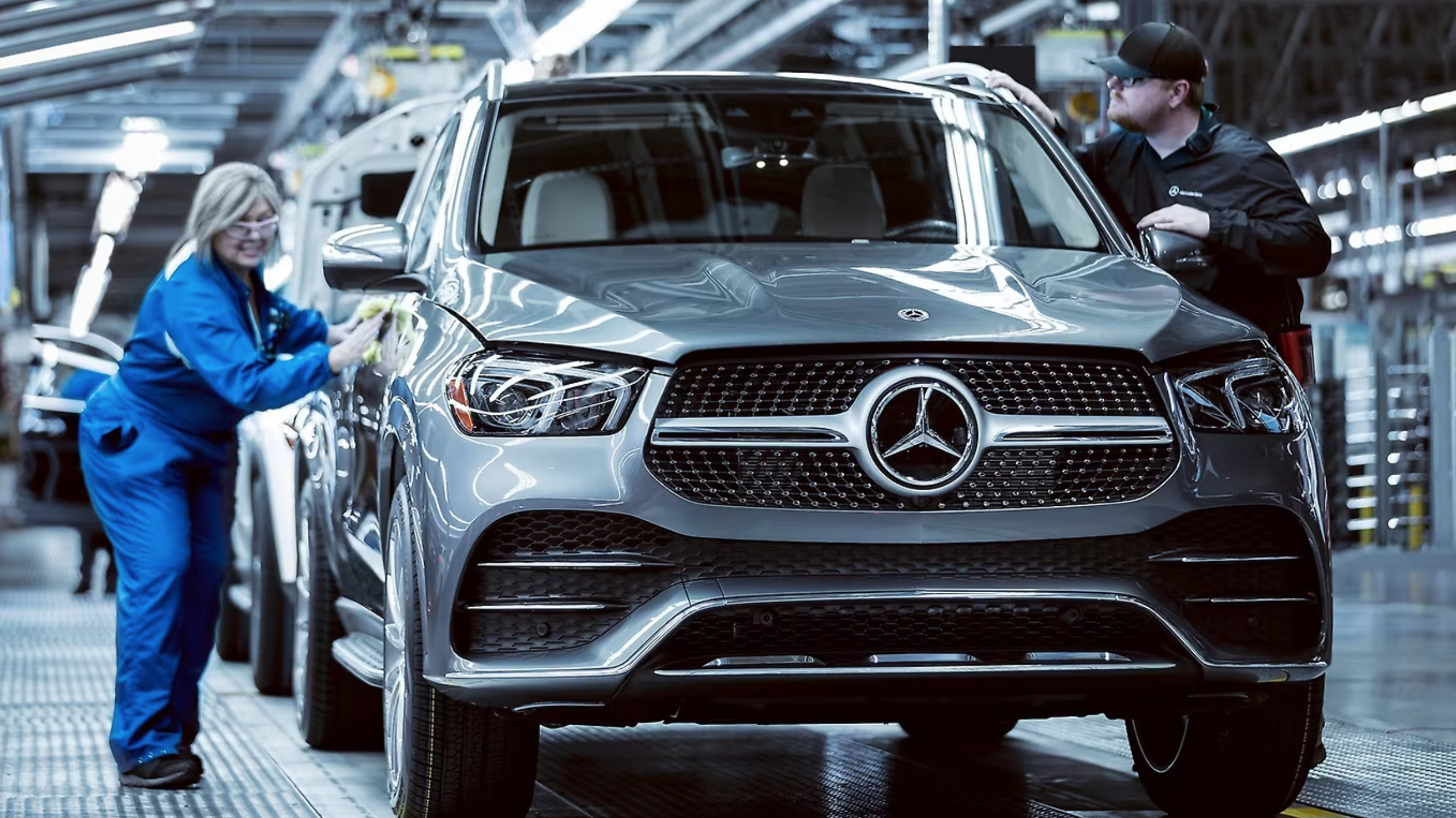 Majority of Workers At Mercedes-Benz Sign Up For UAW