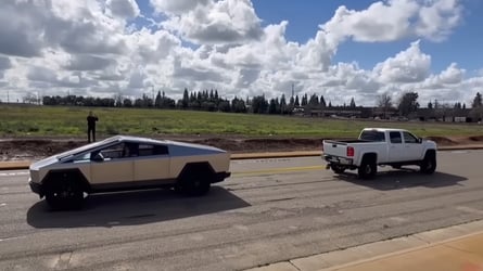 Tesla Cybertruck Cuts Power In Tug Of War