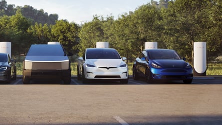 Teslas New Largest Supercharger Will Have 200 Stalls