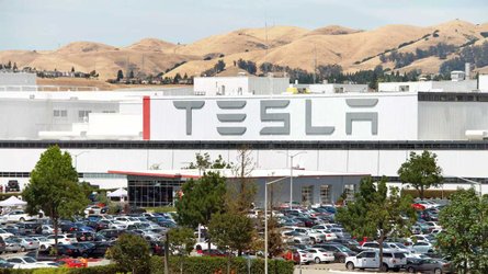 Tesla Top Engineering Exec Departs