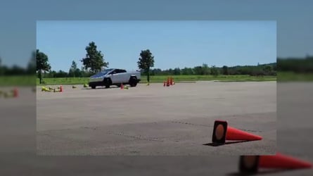 Tesla Cybertruck Posts Fantastic Times