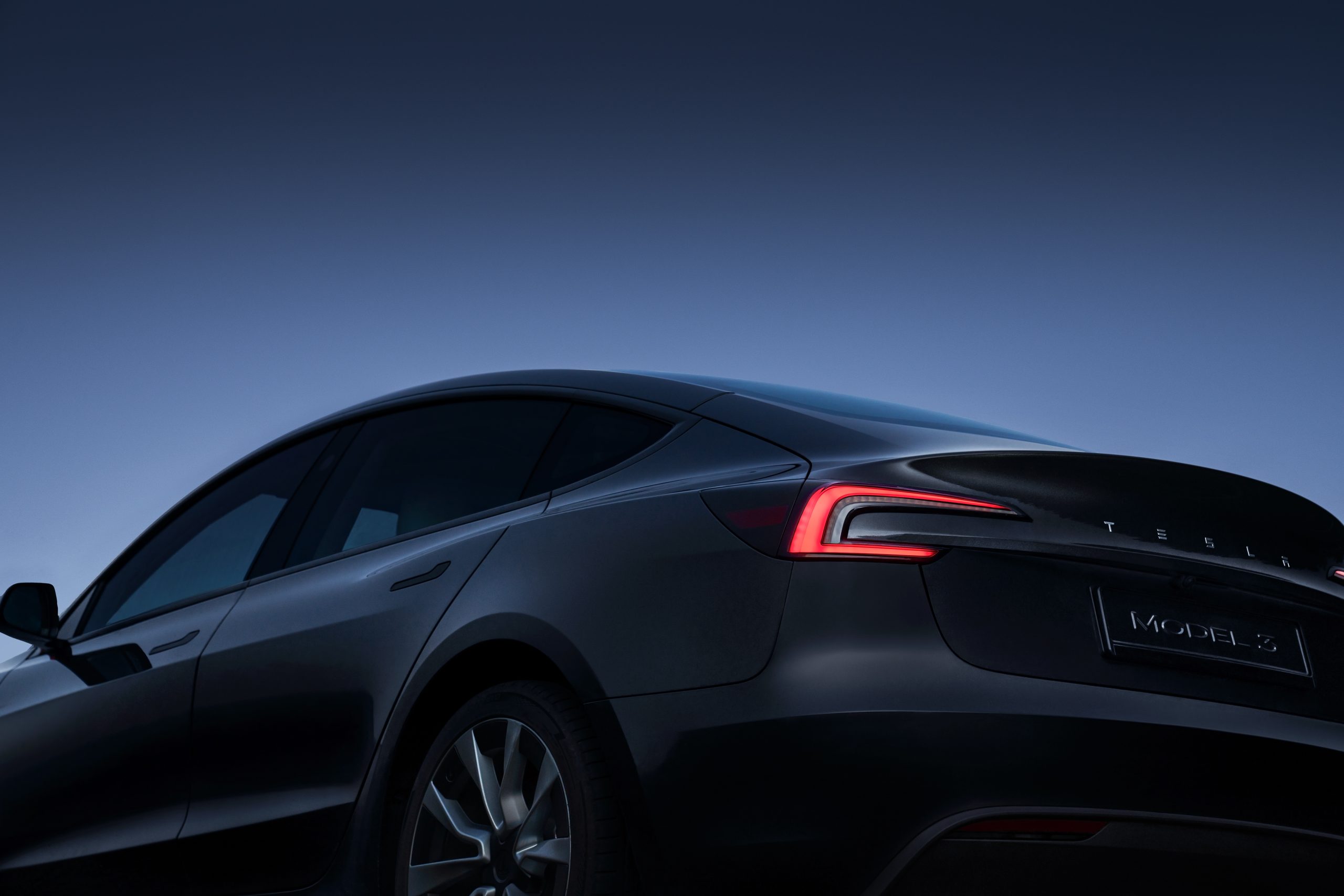 Tesla Watchers Report Busy Delivery Centers