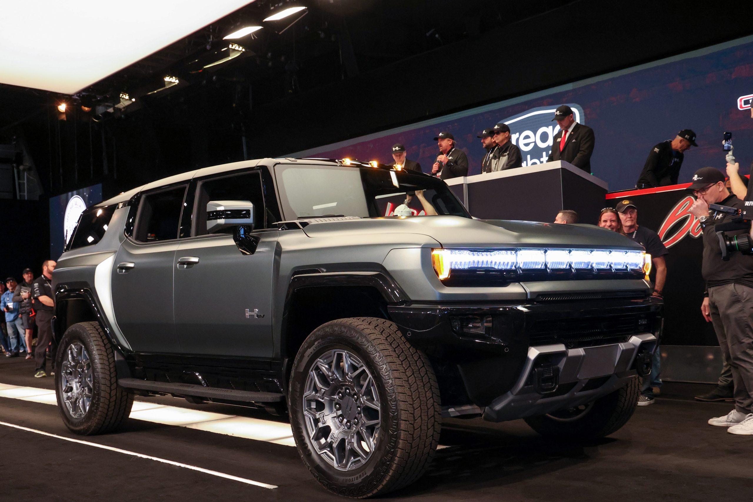 General Motors Finds Unlikely Ally in Costco