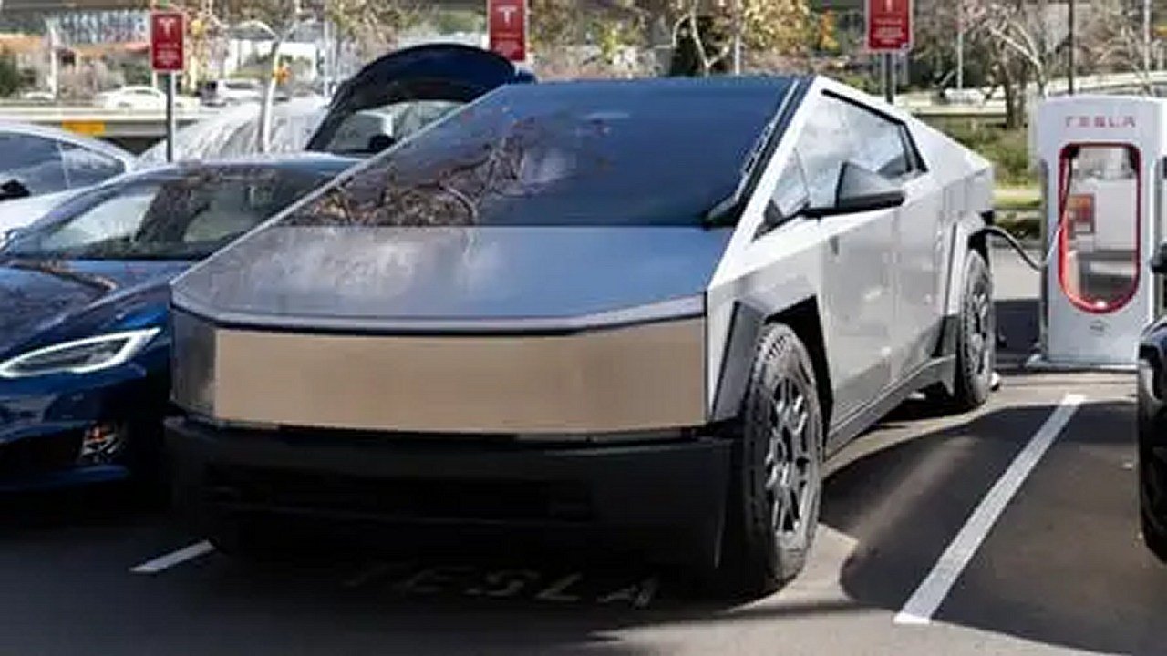 Judge OKs Tesla Anti-Trust Lawsuit