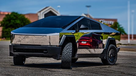 This Tesla Cybertruck Looks Like A Mirror On Wheels