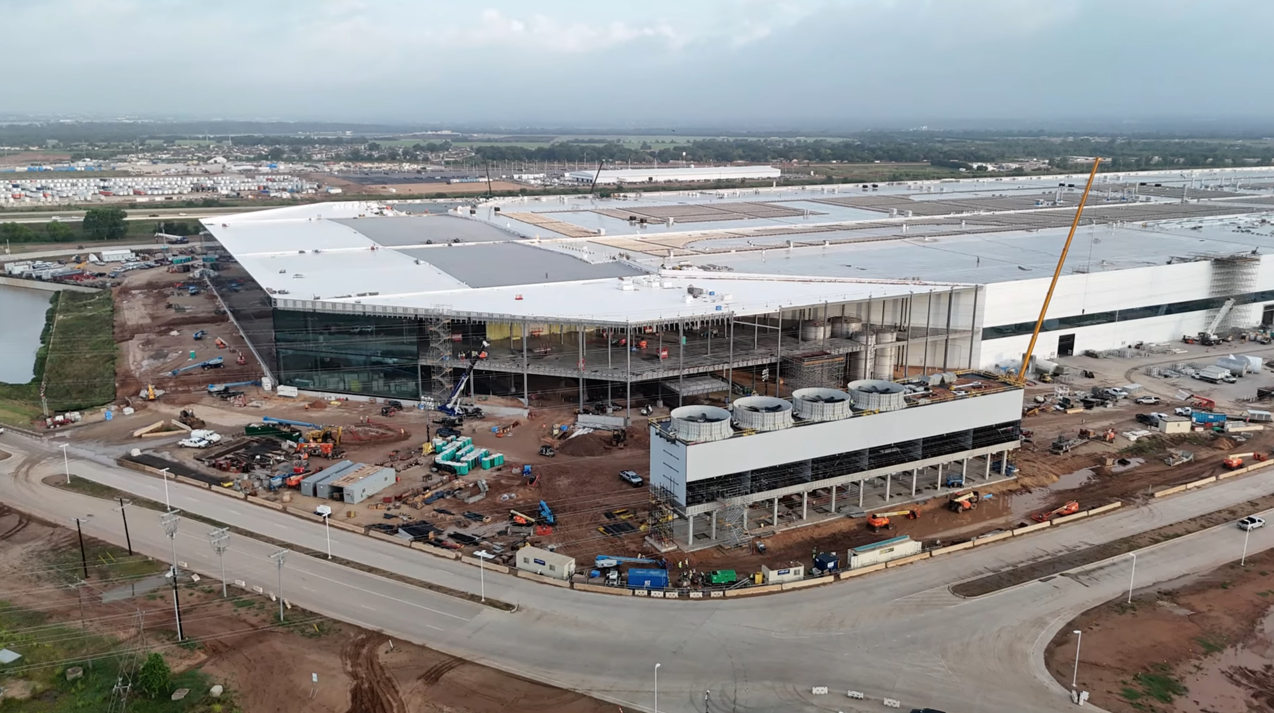 Tesla Supercomputing Center Aiming for 130MW Power This Year