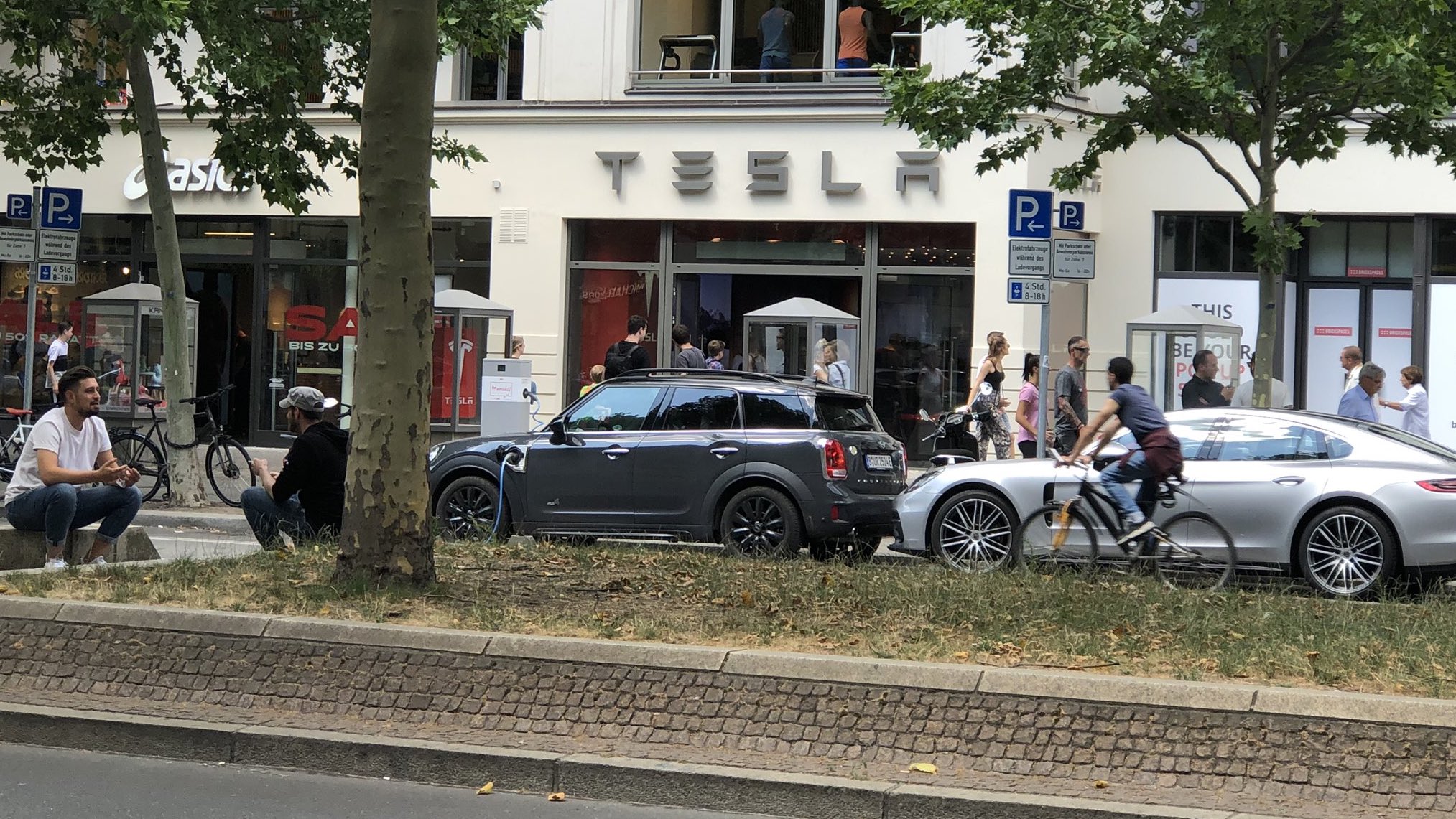 Tesla Granted Extension On Law Suit