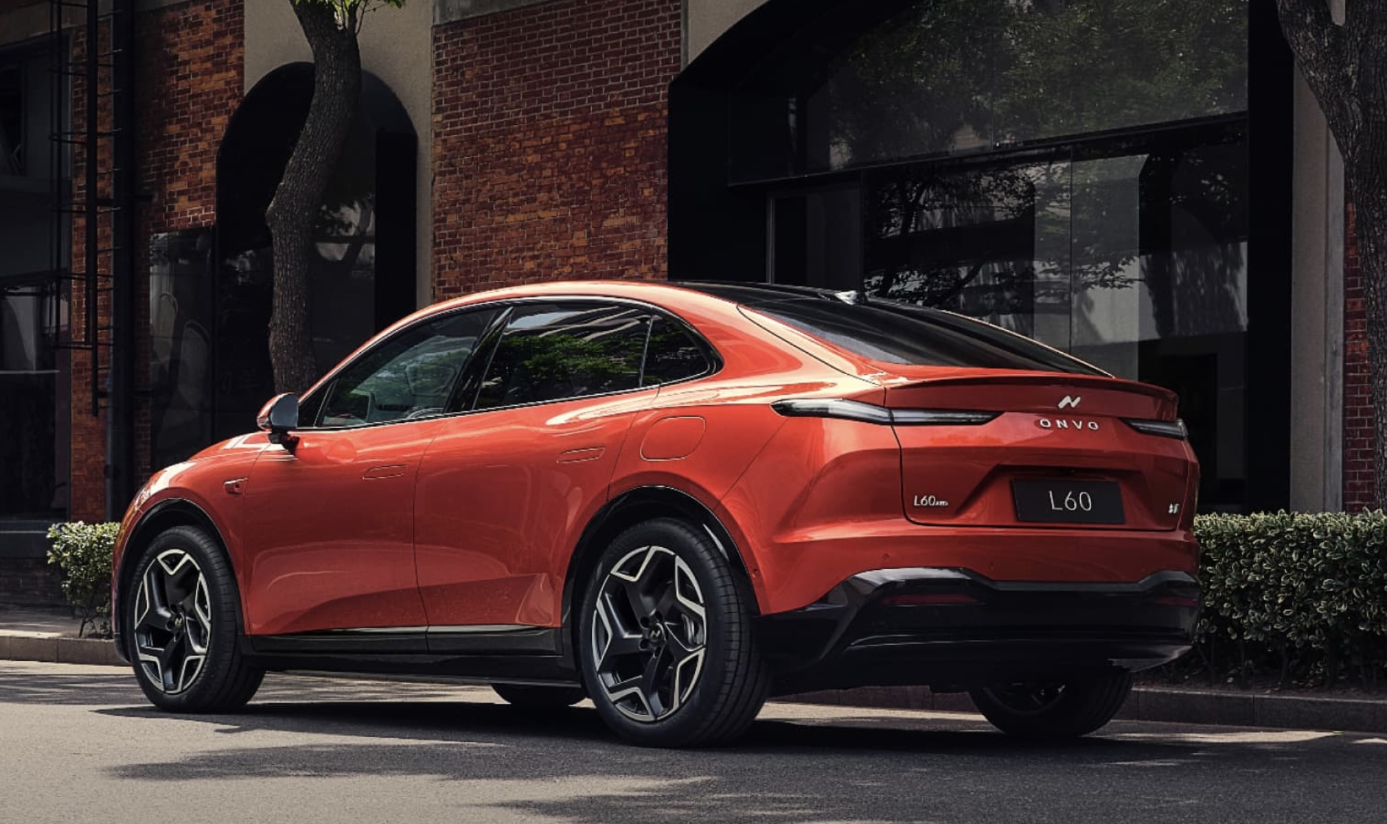 Nio's Tesla Challenger Just Rolled Off the Production Line