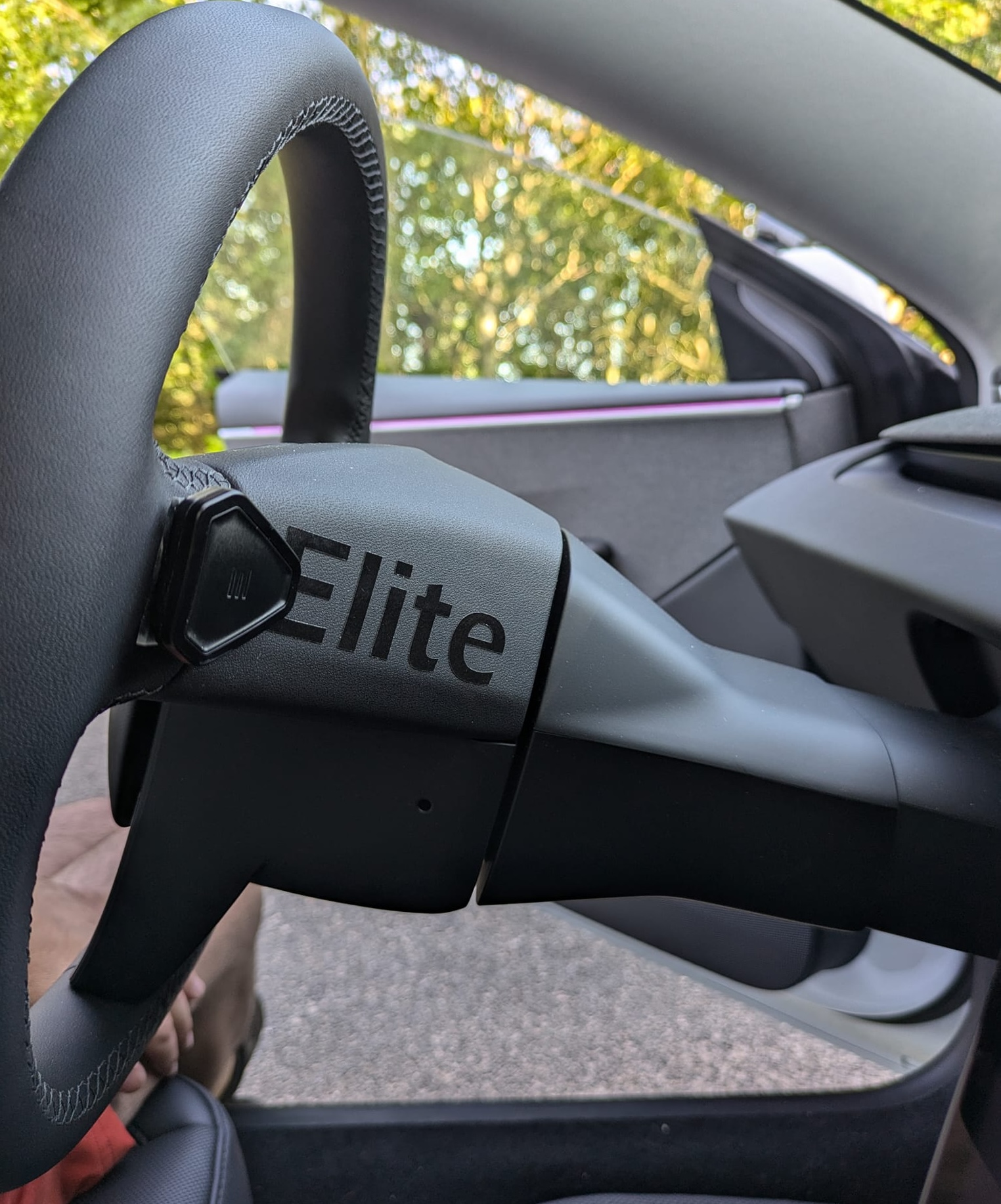 Norway Driving School Finds Tesla Steering Wheel Workaround