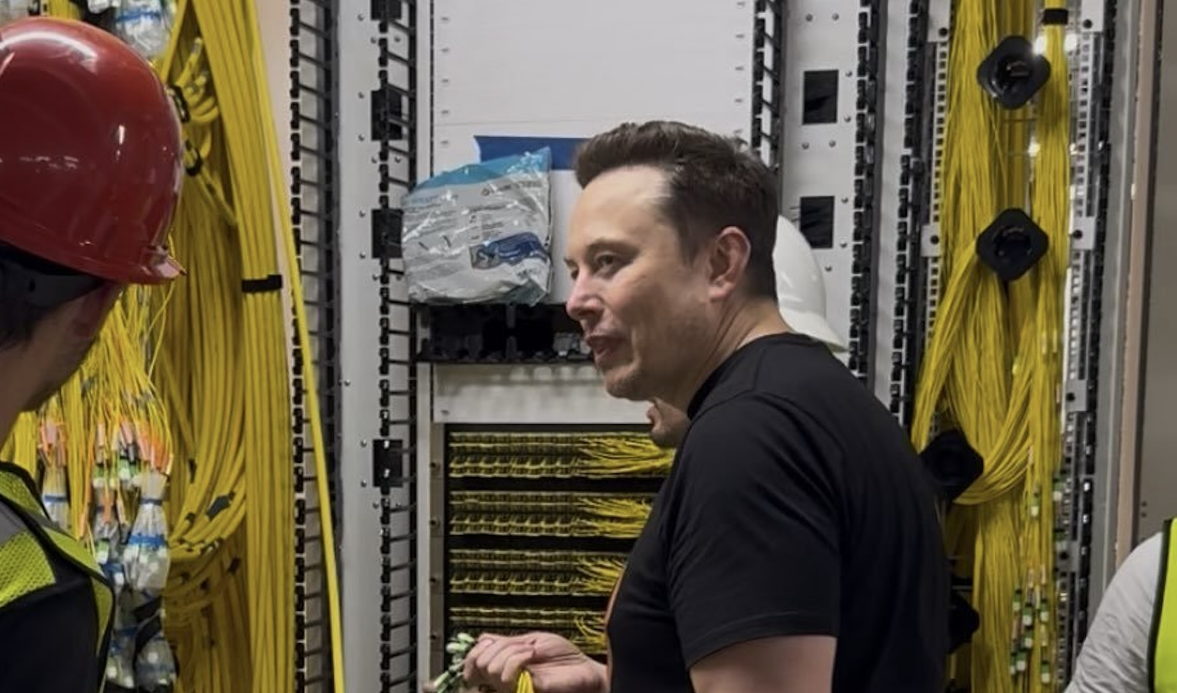 Elon Musk Debunks WSJ Report About Tesla Licensing