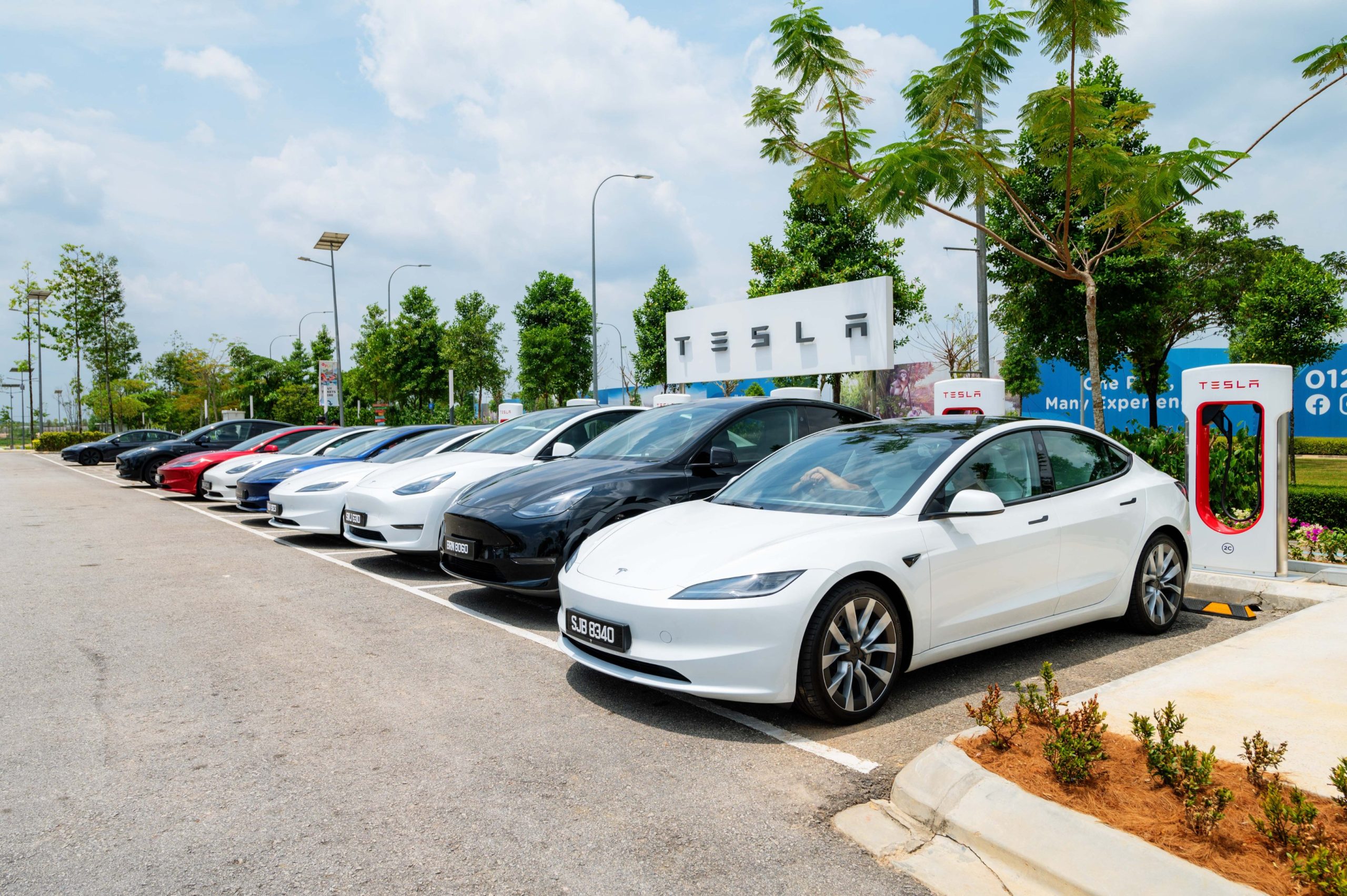 Tesla Supercharger Extension Cord Provider Seeks Help