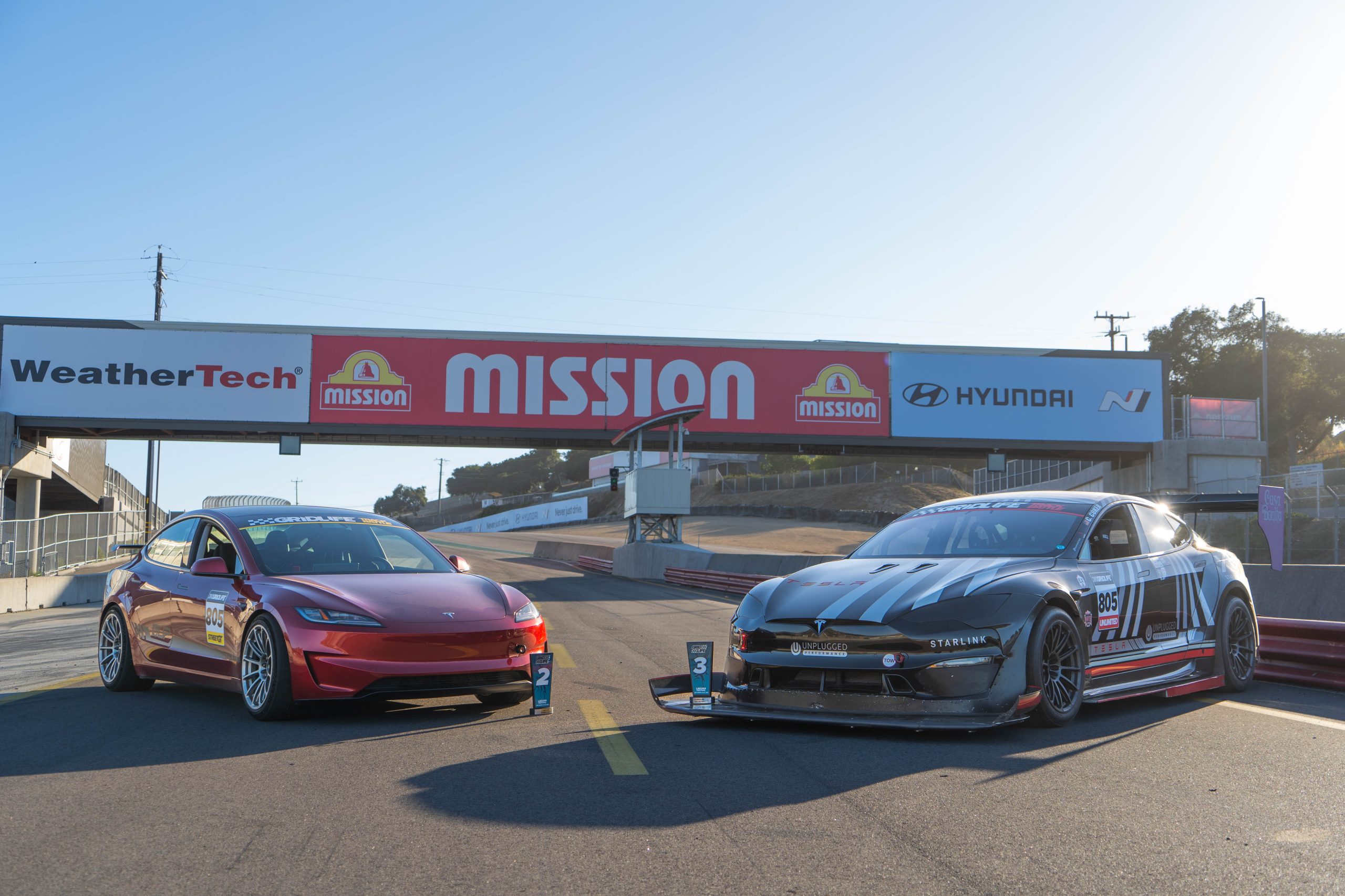 Unplugged Tesla Model S and Model 3 Win at Gridlife Laguna