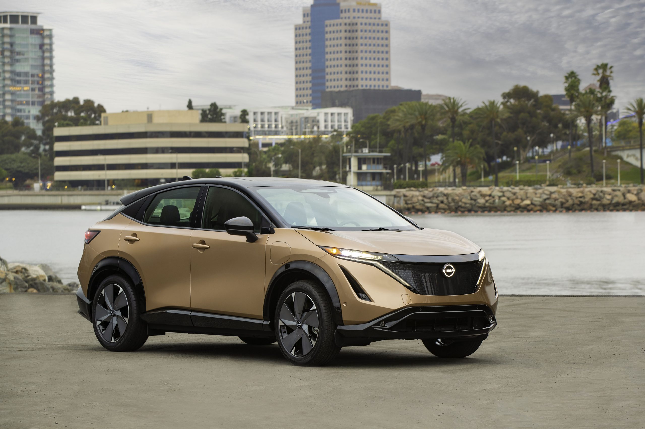 Nissan Joins Ford in EV to Grid Software Venture