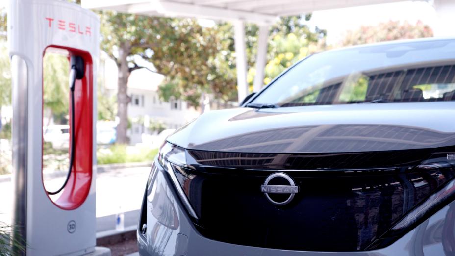 Honda and Nissan to Begin Talks on Merger