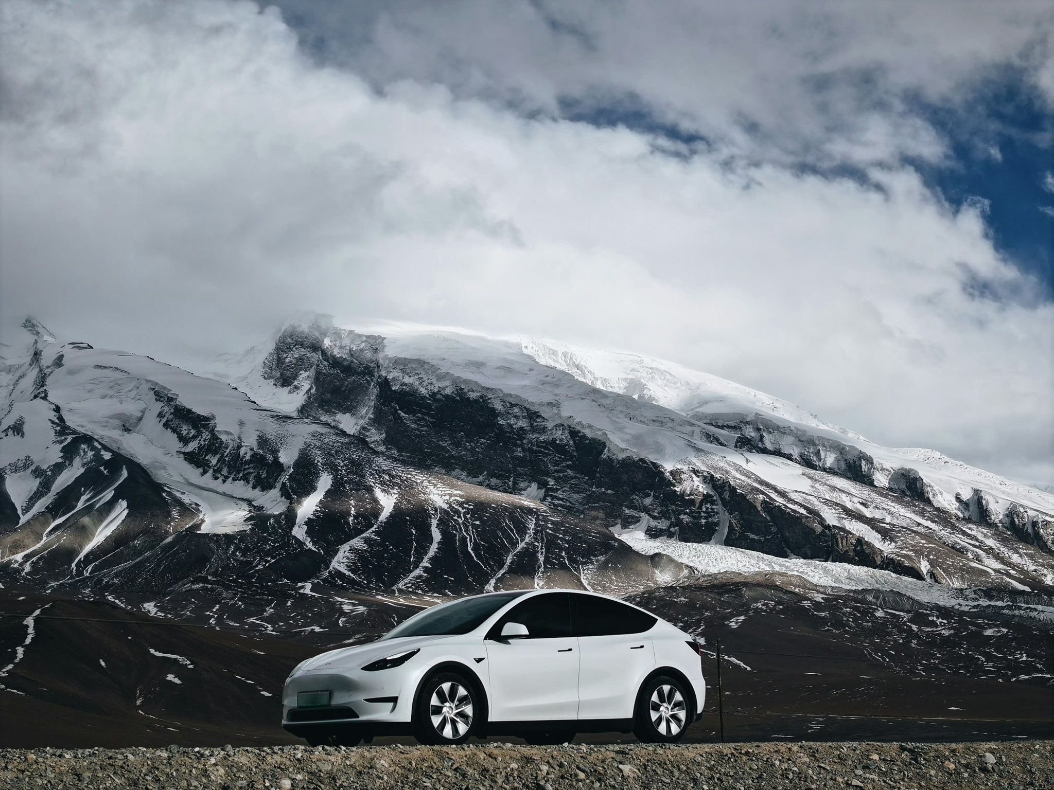 Tesla China is Clearing Out Legacy Model Y Units