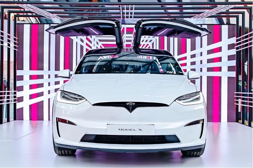 Tesla Hikes Model X Pricing Losing EV Tax Credit Qualification