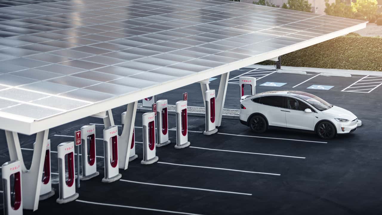 Tesla Model X Gets Free Supercharging