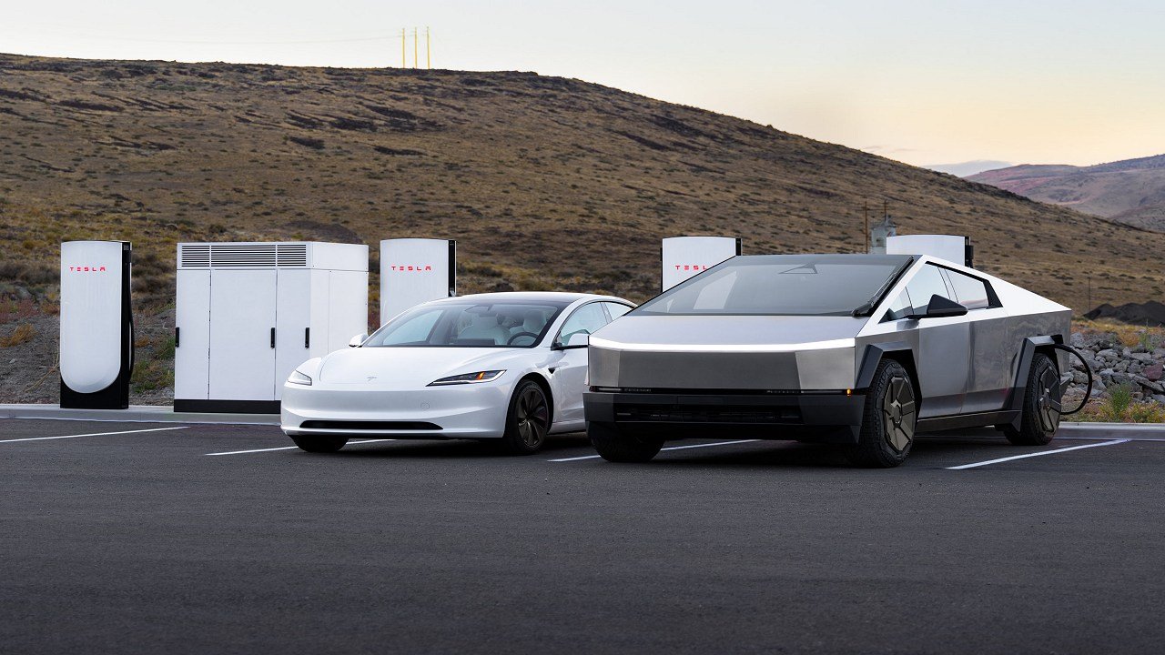 Tesla Looking to Deploy V4 Superchargers On The Cheap