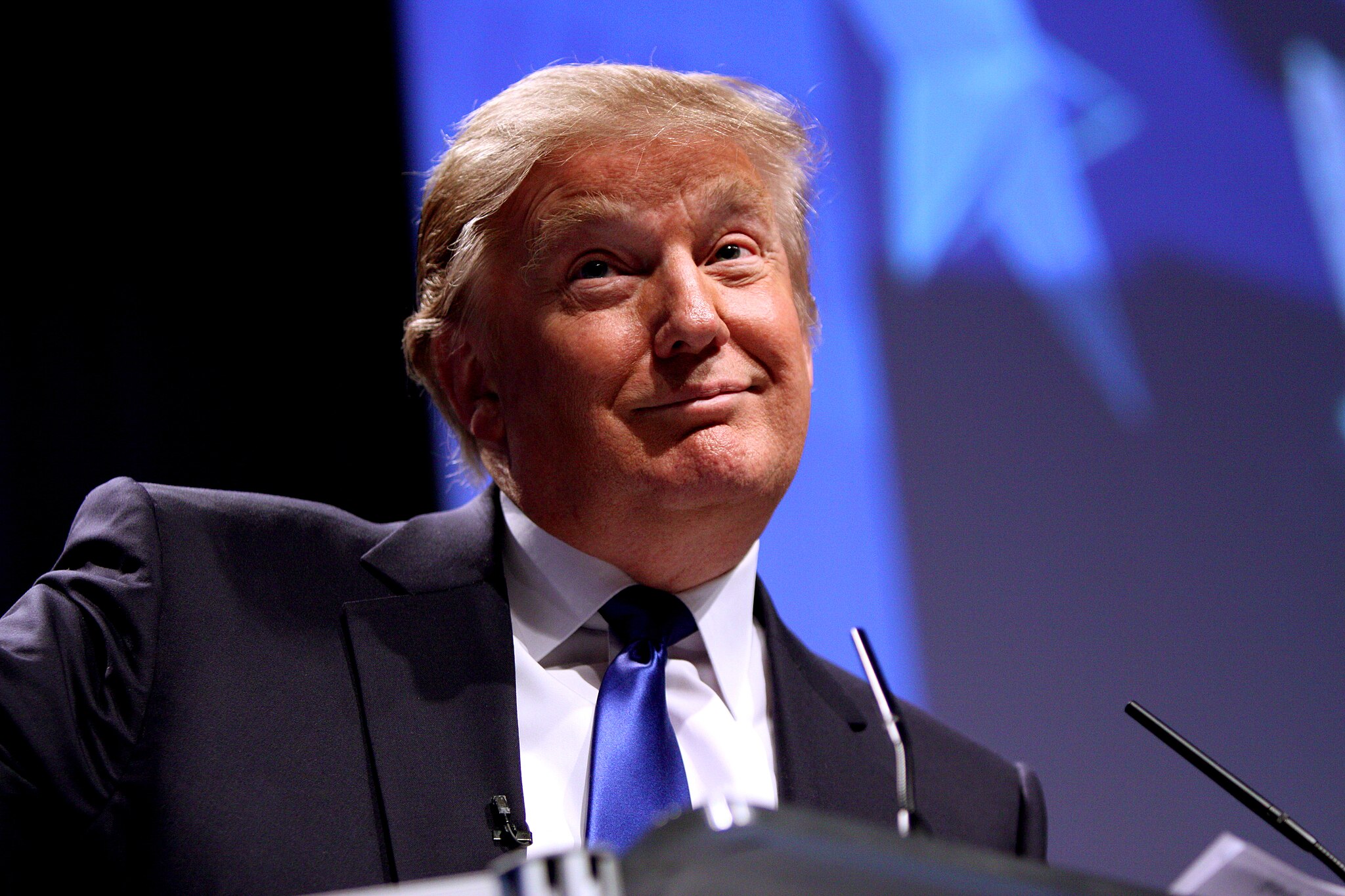 Trump Expects to Launch Broader Automobile Tariffs in April