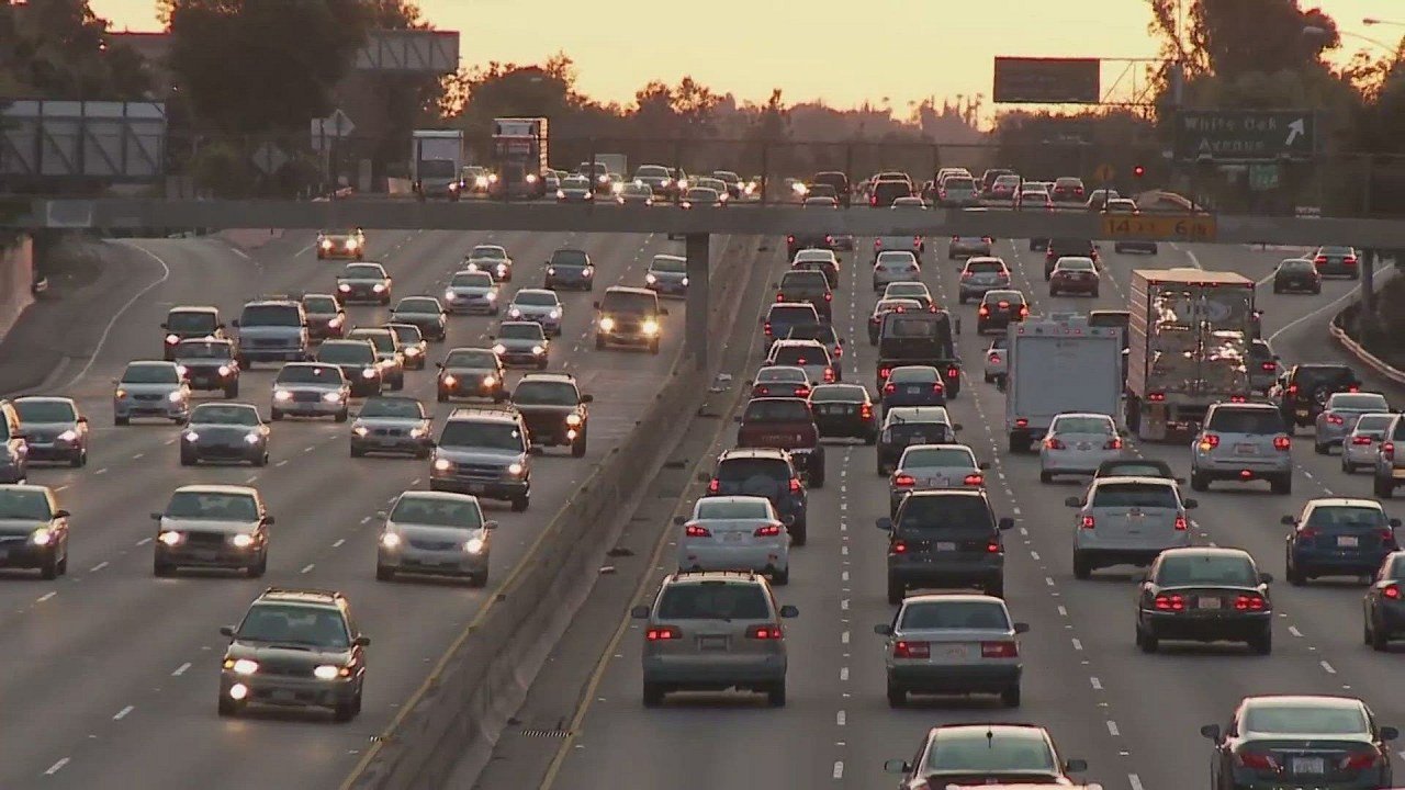 Trump Targets California Gas Car Ban