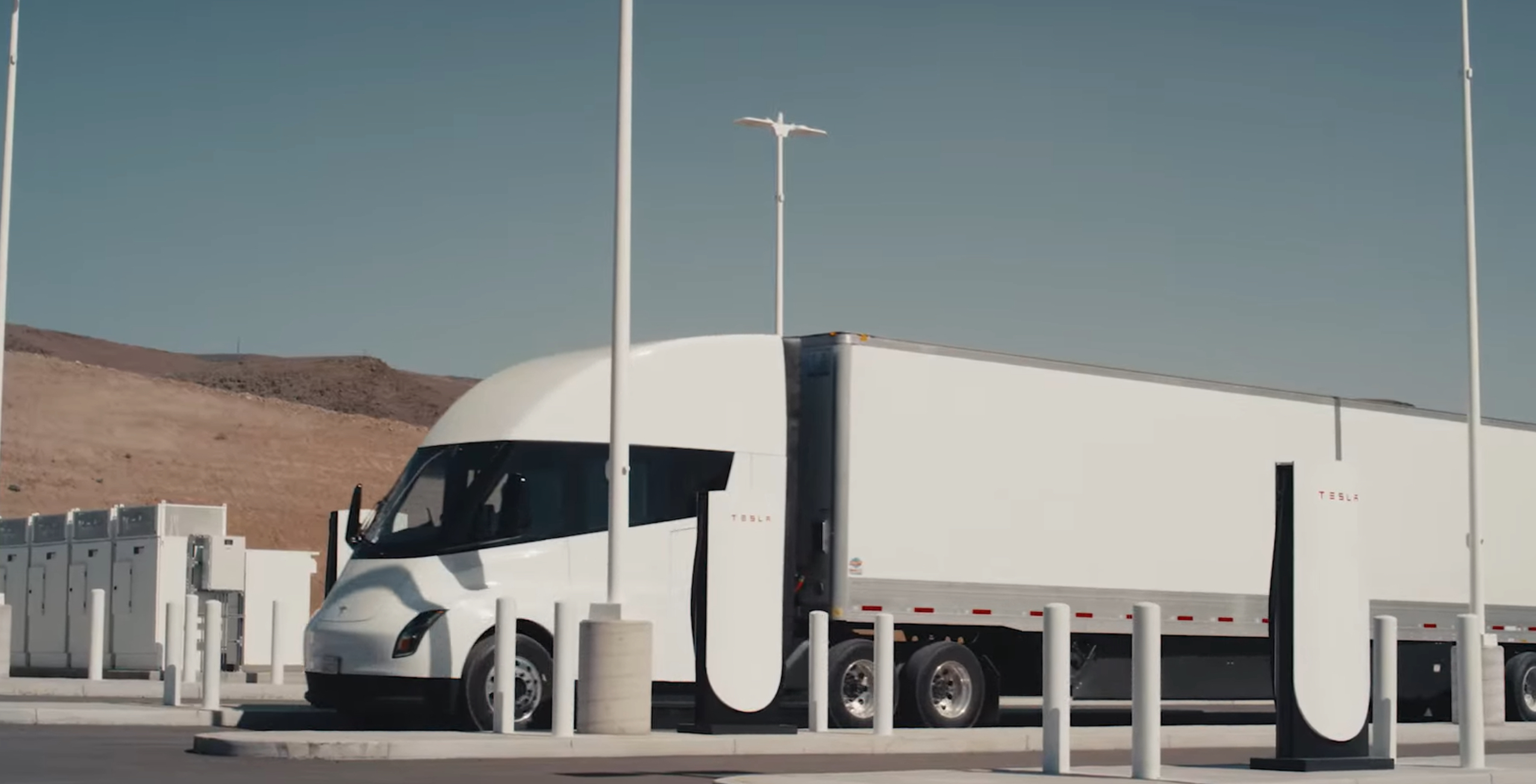 Tesla to Build Semi Megacharger Station in Southern California