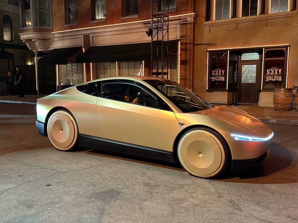 Tesla Sheds Details On the Cybercab Long Distance Capabilities