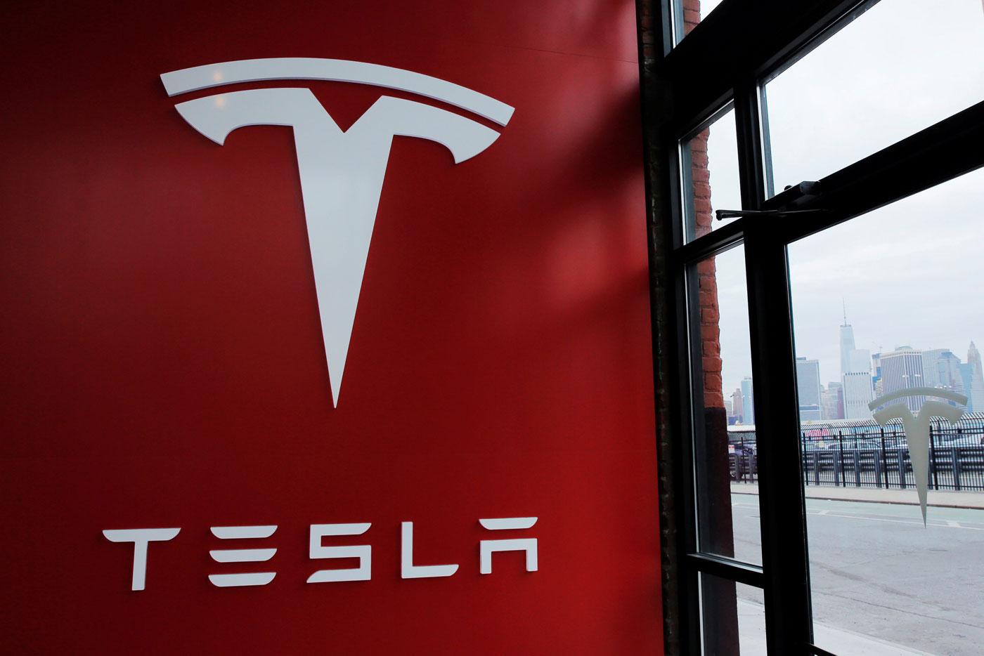 Anti-Musk Protests at Tesla Store in New York Lead to Arrests