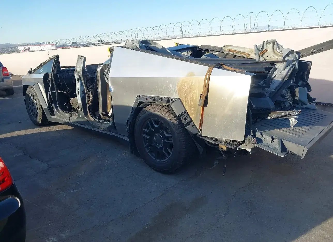More About the Tesla Cybertruck Used in Trump Hotel Bombing
