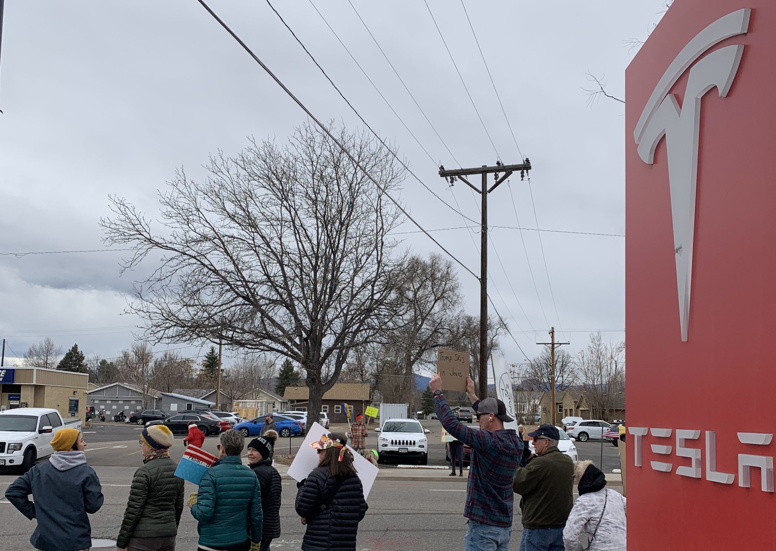 Tesla Stores Continue to Face Anti-Musk Protests