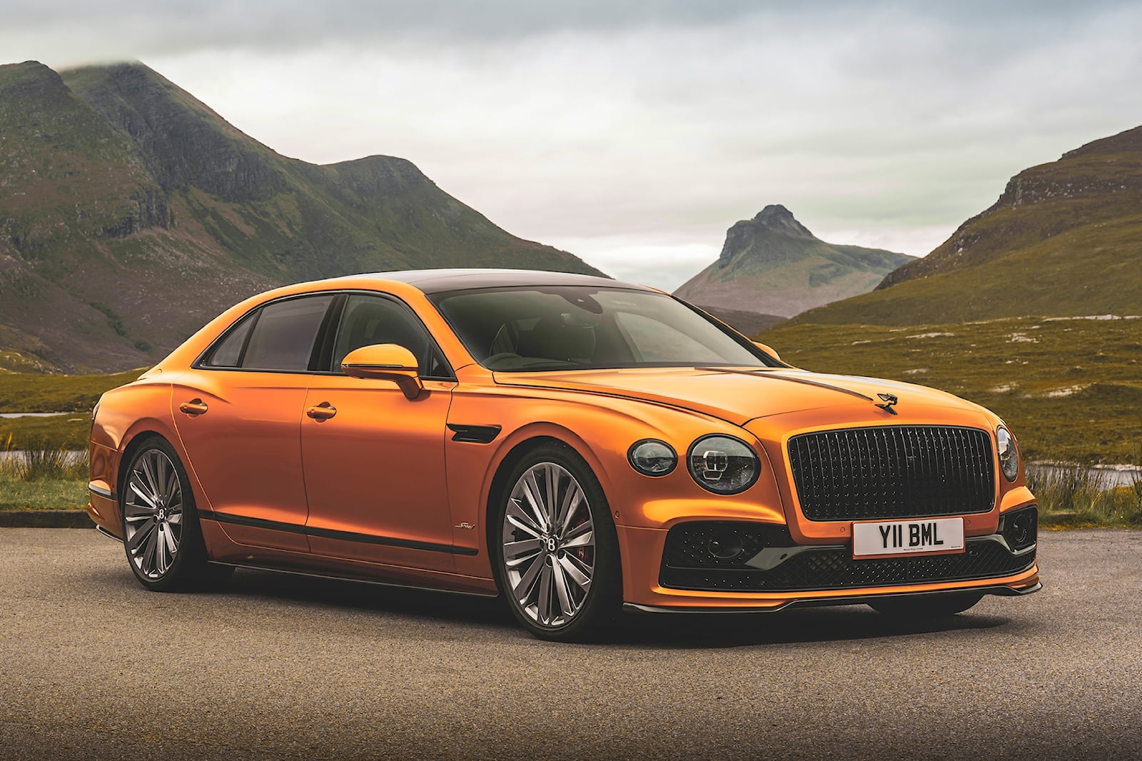 Bentley Flying Spur Speed Revealed As 207-MPH Ultra-Luxury Sedan