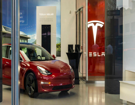 Can German Automakers Catch Up With Tesla