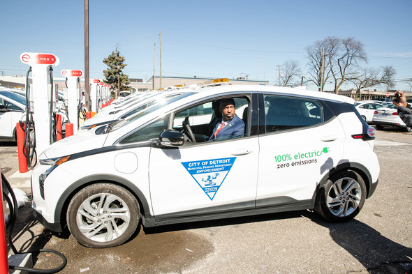 City of Detroit unveils its first 100 Percent EV fleet
