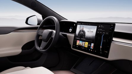 Customer Feedback Made Tesla Add Round Steering Wheel To Model S/X
