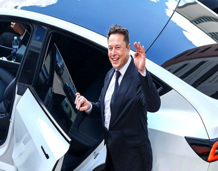 Elon Musk Hints About Starting His Own Social Media Platform