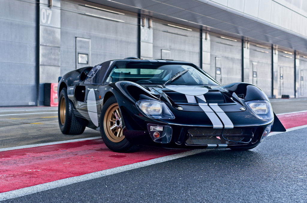 Everratis Ford GT40 electric conversion packs 800 hp
