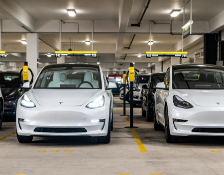 Hertz gives several updates on its Tesla Fleet