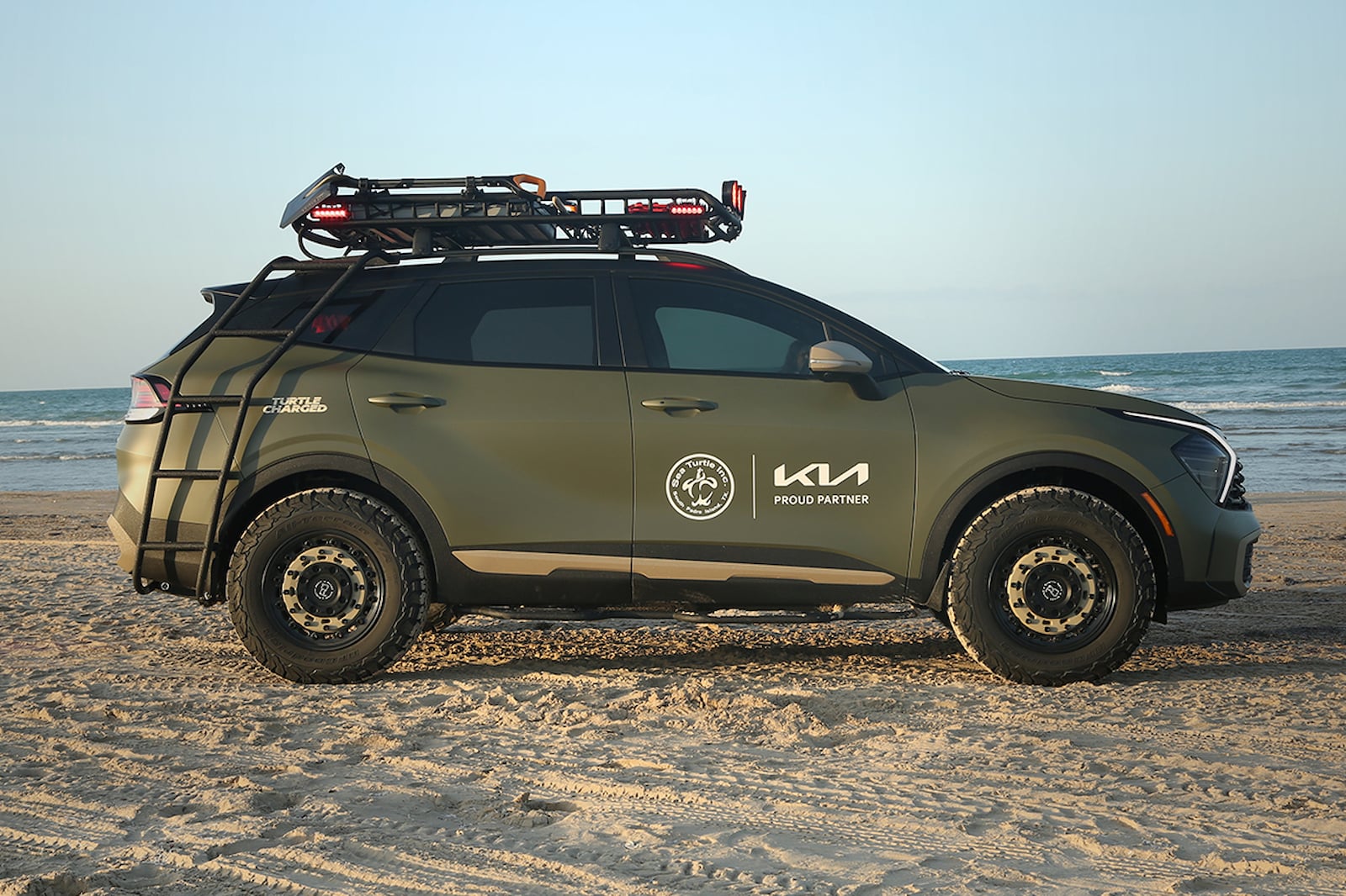 Kia Donates Sportage X-Pro To Save The Turtles