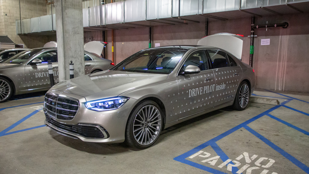 Mercedes-Benz tests automated valet parking and Drive Pilot hands-free driving in US