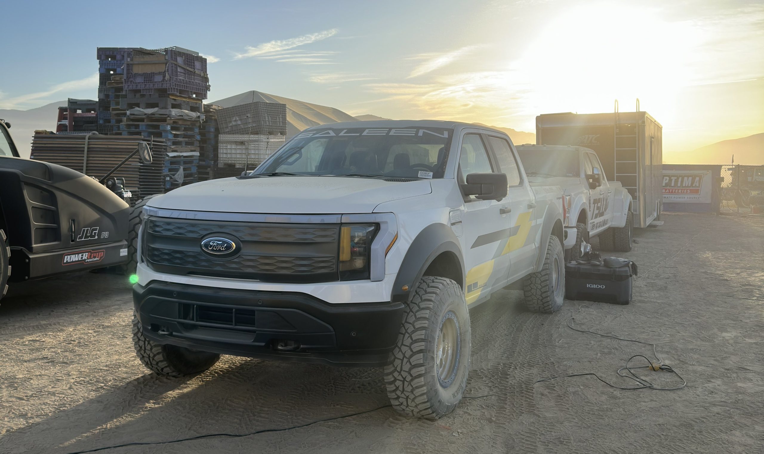 Modified Saleen Ford F-150 Lightning appears at historic off-road race