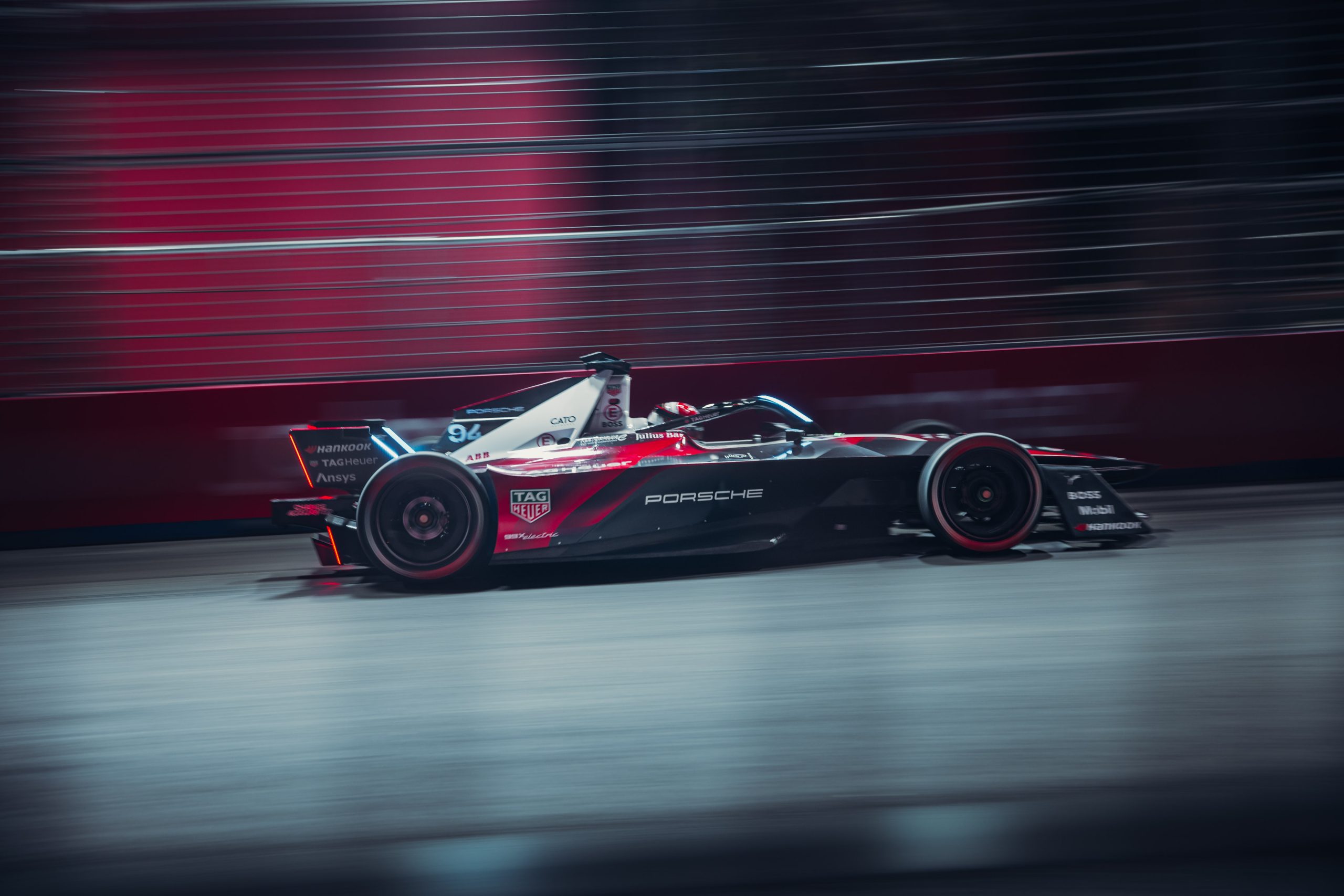 Porsche dominates Formula E’s first races